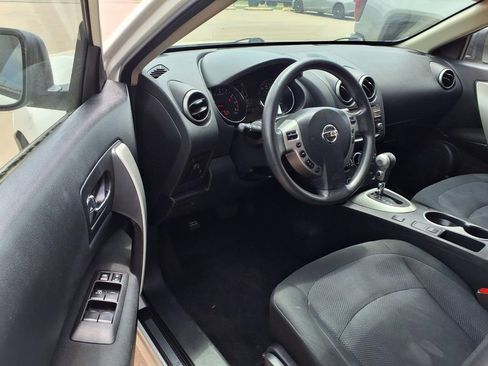 Used 2014 Nissan Rogue S w/ Convenience Package FWD image 5