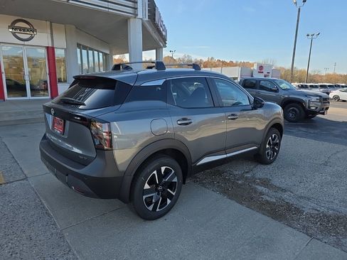 New 2026 Nissan Kicks SV image 3