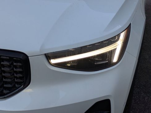 New 2026 Volvo XC40 B5 Plus w/ Climate Package image 10