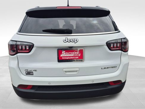 Used 2023 Jeep Compass Limited w/ Elite Group AWD/4WD image 5