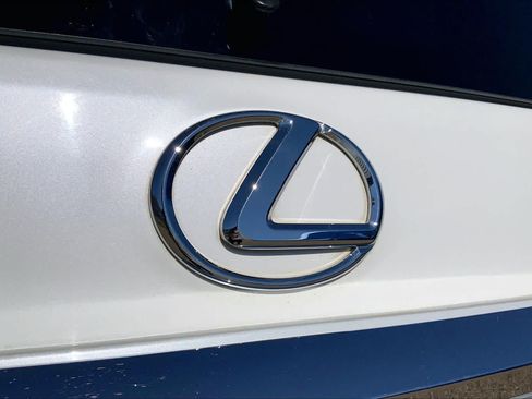 Used 2015 Lexus GX 460 w/ Premium Package AWD/4WD image 31