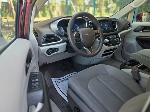 Used 2018 Chrysler Pacifica Touring Plus w/ Tire & Wheel Group image 22