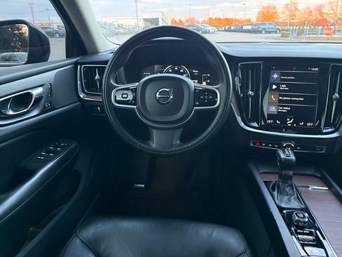 Used 2019 Volvo S60 T5 Momentum image 26