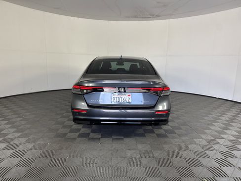 Certified 2025 Honda Accord EX-L image 5