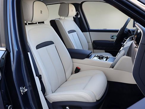 New 2026 Rolls-Royce Cullinan image 28