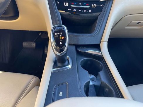Used 2019 Cadillac XT5 Luxury image 32