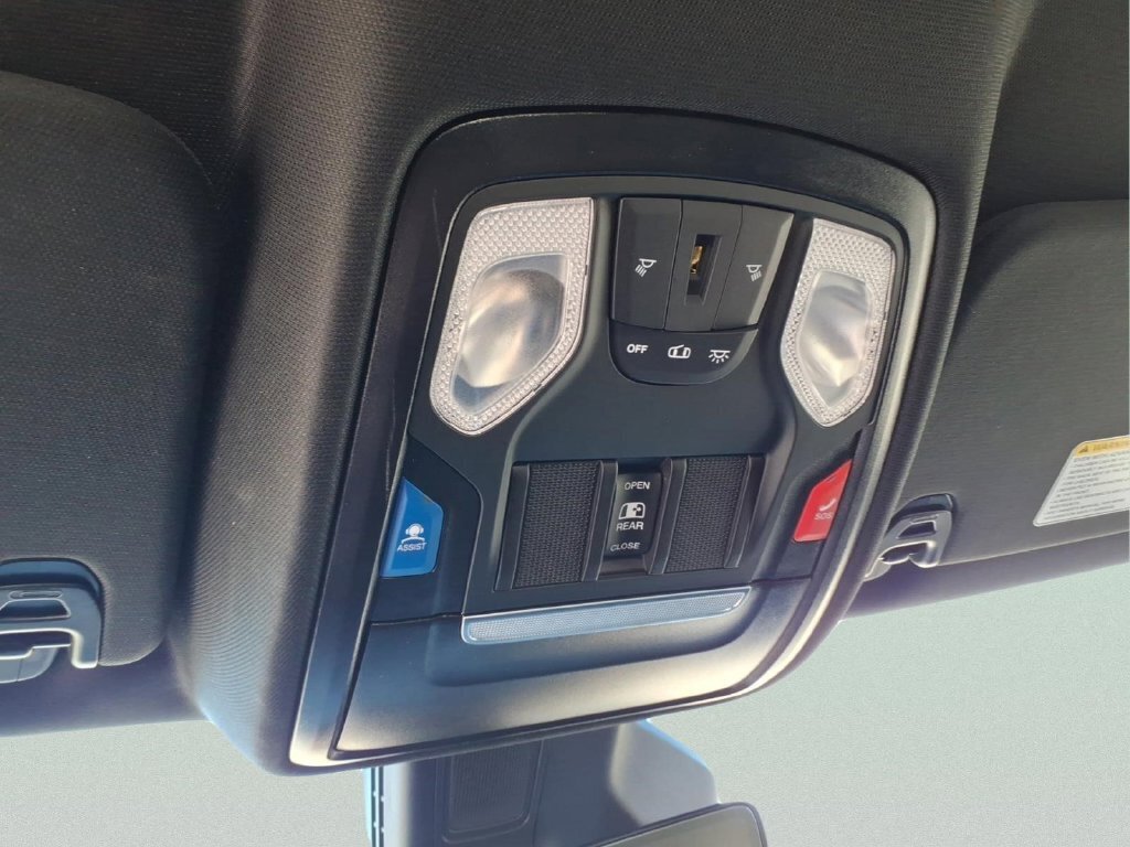 Used 2025 RAM 1500 Big Horn AWD/4WD image 30