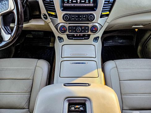 Used 2018 GMC Yukon XL Denali w/ Open Road Package image 19