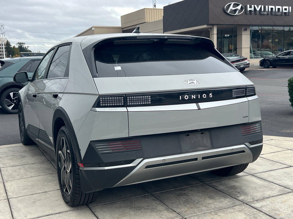 Certified 2023 Hyundai Ioniq 5 SEL w/ Cargo Package AWD/4WD image 7