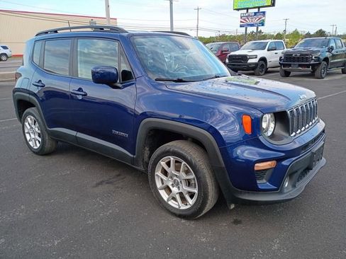 Used 2021 Jeep Renegade Latitude w/ Convenience Group AWD/4WD image 3