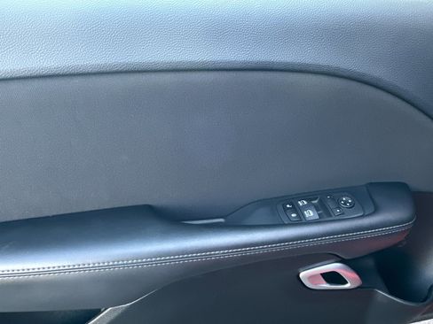 Used 2023 Dodge Challenger GT image 11