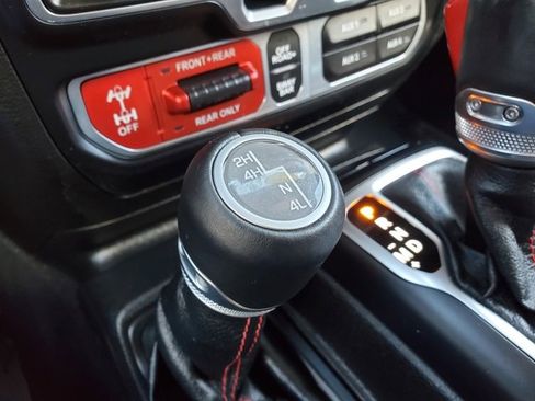 Certified 2020 Jeep Gladiator Rubicon image 22