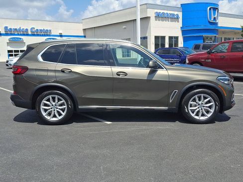 Used 2023 BMW X5 xDrive40i w/ Premium Package AWD/4WD image 7