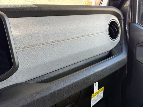 New 2025 Jeep Gladiator Sport image 24