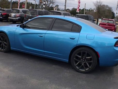 Used 2019 Dodge Charger SXT w/ Blacktop Package RWD image 6