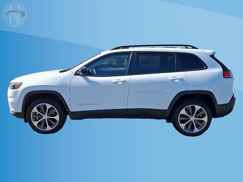 Used 2022 Jeep Cherokee Limited w/ Elite Package AWD/4WD image 5