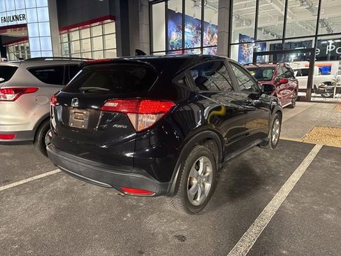 Used 2016 Honda HR-V EX image 4