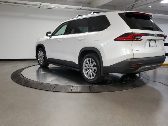 Used 2025 Toyota Grand Highlander AWD image 7