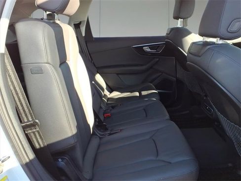Used 2022 Audi Q7 3.0T Premium Plus image 12