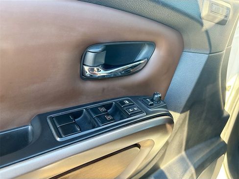 Used 2022 Nissan Titan Platinum Reserve w/ Moonroof Package image 17