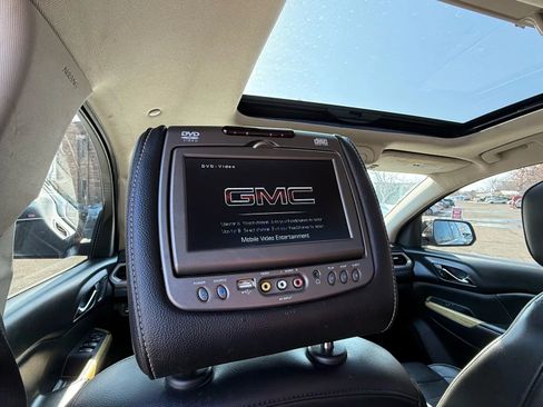 Used 2017 GMC Acadia Denali image 29