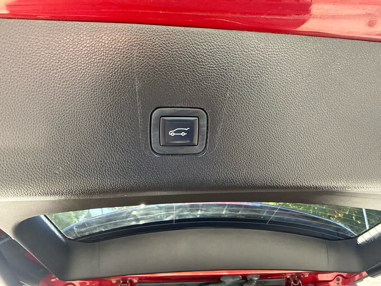 Used 2018 Chevrolet Traverse Premier AWD/4WD image 18