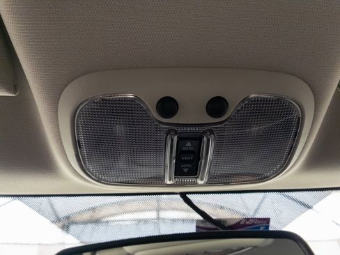 Used 2015 Jeep Compass High Altitude image 22