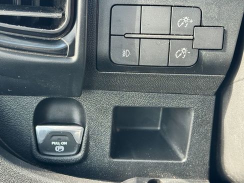 Used 2024 RAM ProMaster 2500 w/ Convenience Group FWD image 29