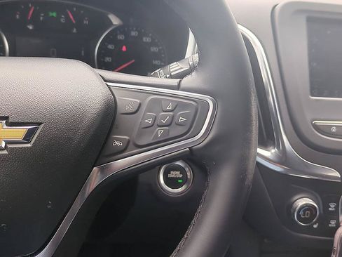 Used 2024 Chevrolet Equinox LT FWD image 16