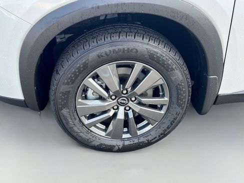 New 2026 Nissan Pathfinder SV image 33