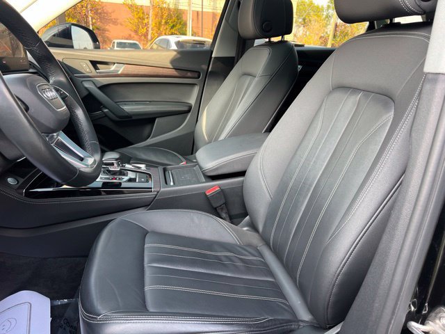 Used 2021 Audi Q5 2.0T Premium Plus w/ Premium Plus Package AWD/4WD image 24
