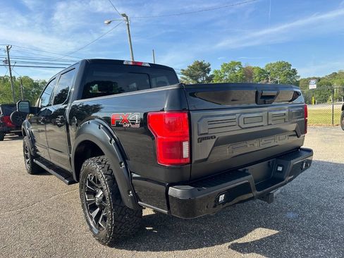 Used 2018 Ford F150 XLT w/ Equipment Group 302A Luxury image 17