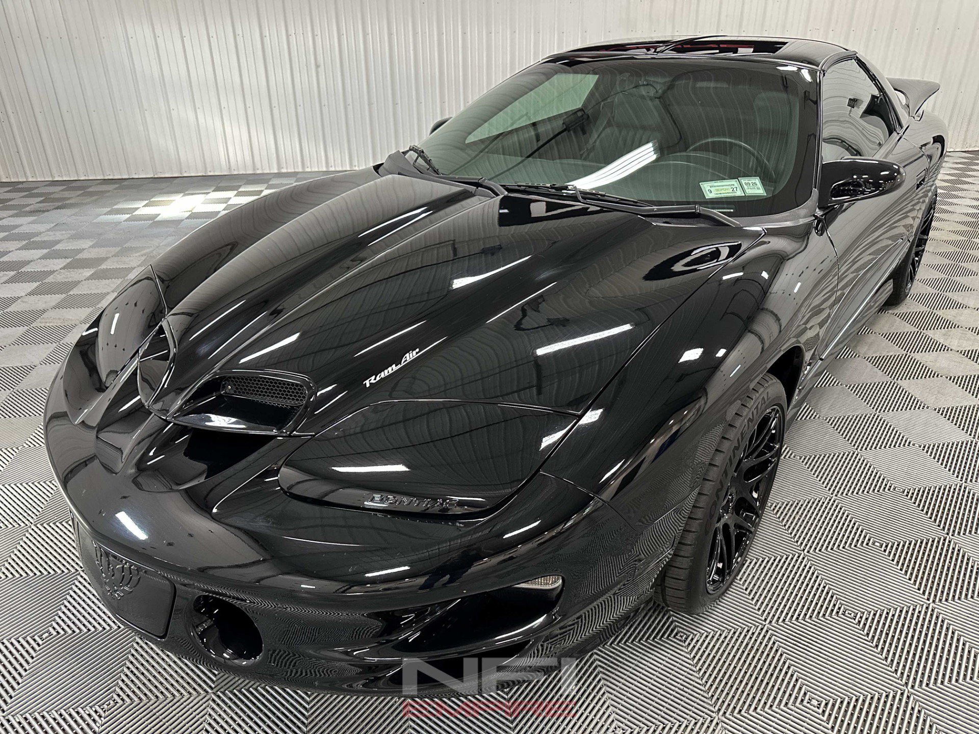 Used 1998 Pontiac Firebird Formula w/ Security Pkg RWD image 3