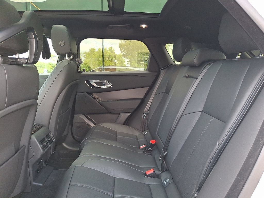 Certified 2026 Land Rover Range Rover Velar S AWD/4WD image 11