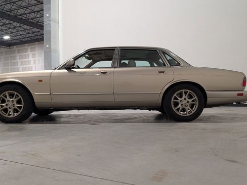 Used 1996 Jaguar XJ6 RWD image 7