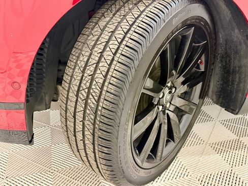 Used 2018 Land Rover Range Rover Velar R-Dynamic SE image 19