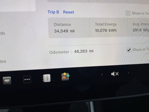 Used 2020 Tesla Model 3 Performance image 11