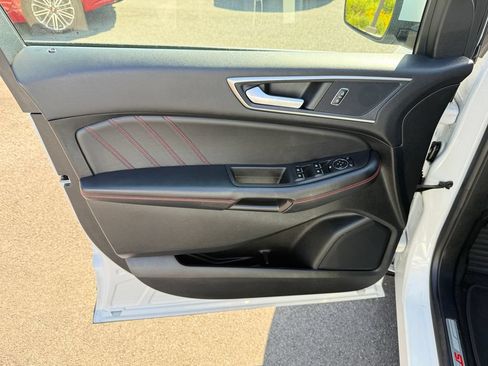 Certified 2023 Ford Edge ST-Line AWD/4WD image 29