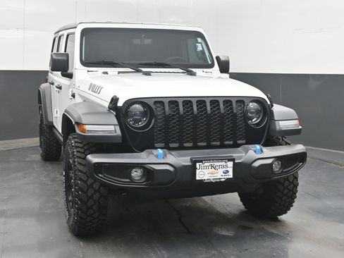 Used 2023 Jeep Wrangler Unlimited w/ 8.4" Radio Group AWD/4WD image 3