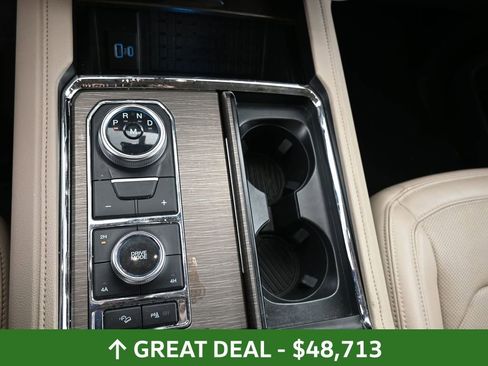 Used 2024 Ford Expedition Limited image 32