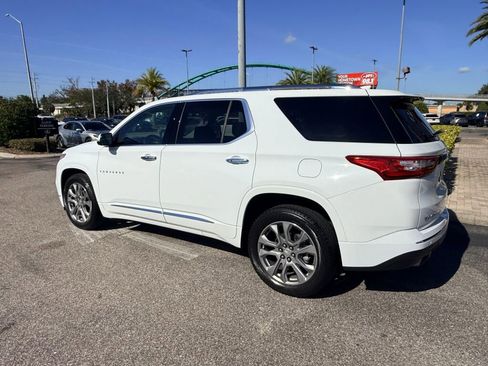Used 2019 Chevrolet Traverse Premier image 2
