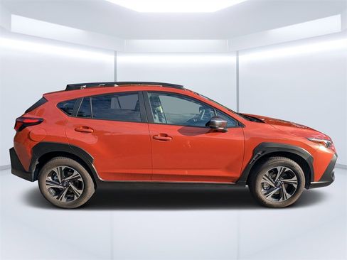 Certified 2024 Subaru Crosstrek 2.0i Premium image 3