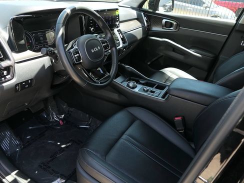 Used 2023 Kia Sorento EX FWD image 11