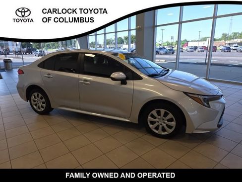 Used 2026 Toyota Corolla LE FWD image 5