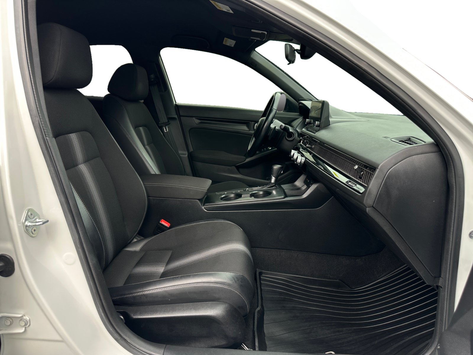 Used 2023 Honda Civic Sport image 15