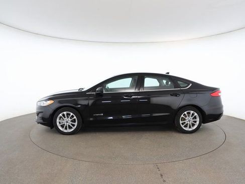 Used 2019 Ford Fusion SE image 6