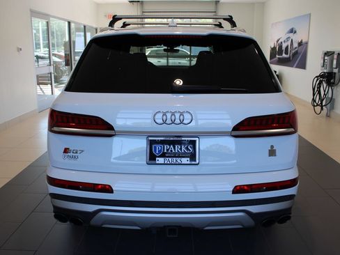 Used 2021 Audi SQ7 Premium Plus w/ Driver Assistance Package AWD/4WD image 29