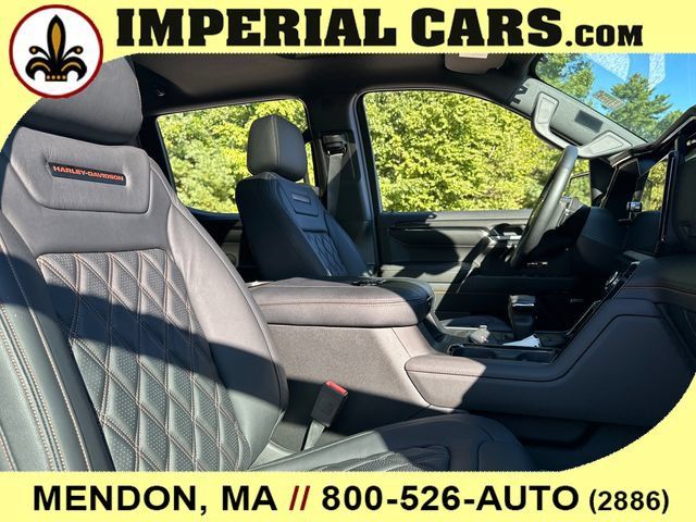 Used 2024 GMC Sierra 1500 AT4 w/ Technology Package AWD/4WD image 14