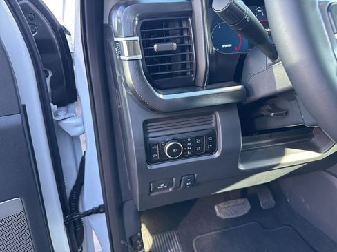 Used 2026 Ford F450 Lariat w/ FX4 Off-Road Package image 26