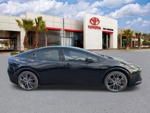 New 2026 Toyota Prius XLE image 4